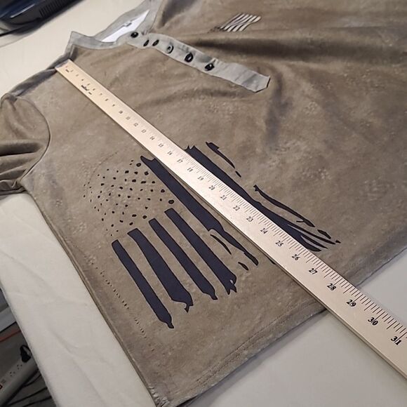 XL long sleeves polo style shirt.faux suade - Picture 4 of 5